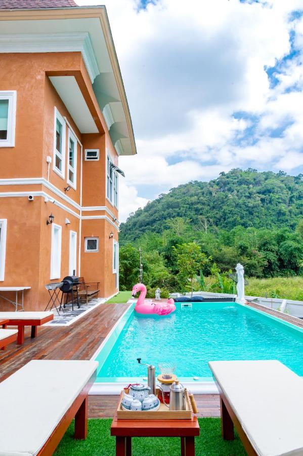 Villa Chateau De Luxi Khao Yai - ชาโตว์ เดอ ลูซี่ เขาใหญ่ Mu Si Exterior foto