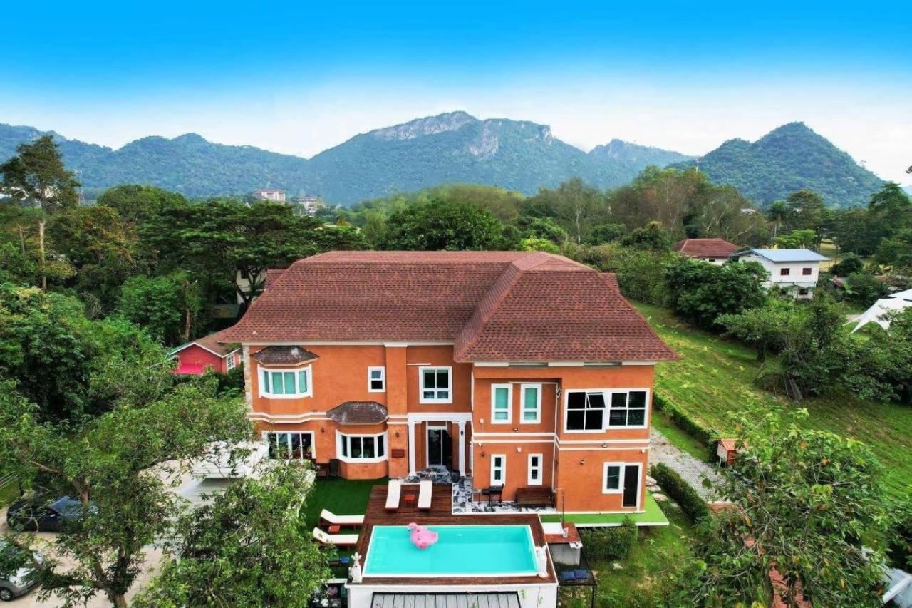 Villa Chateau De Luxi Khao Yai - ชาโตว์ เดอ ลูซี่ เขาใหญ่ Mu Si Exterior foto